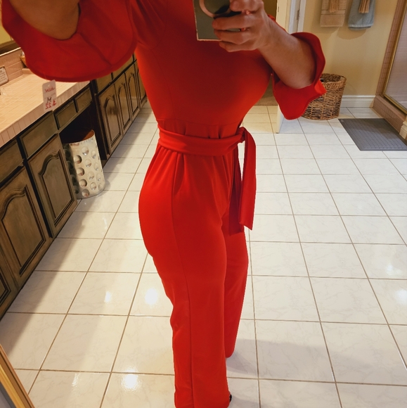 Womens Medium red half sleeve red Belted one piece pant jumpsuit with belt - Picture 4 of 12